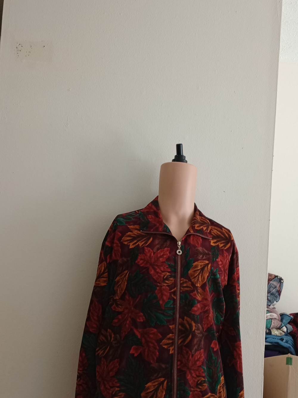 Women's Autumn Leaf Zip-Front Jacket - Red Multi Tag